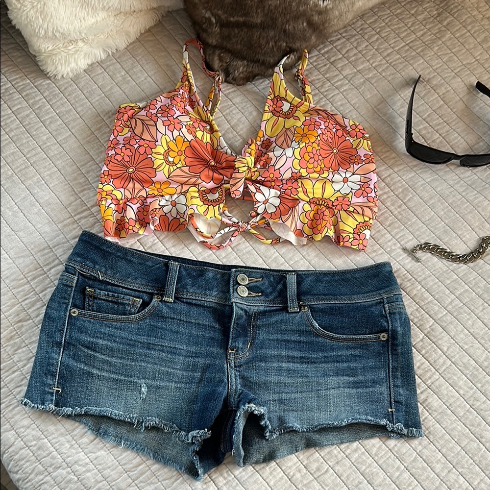 American Eagle Size 10 Denim Blue Women's Shorts